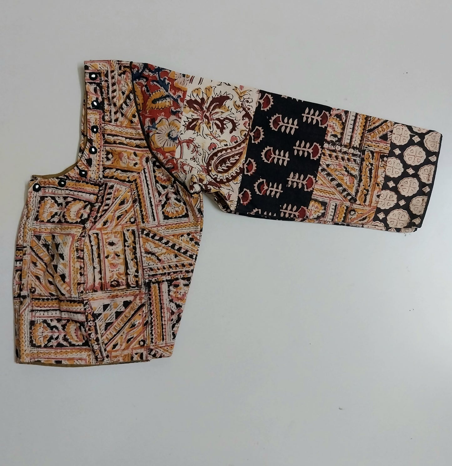 VIDYA – Handloom Cotton Kalamkari Full-Sleeve Blouse