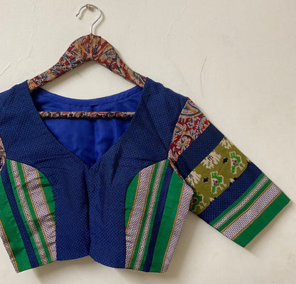 NILIMA – Handloom Cotton V-Neck KHANN Blouse