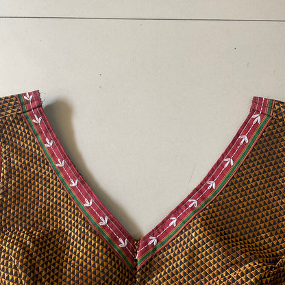 SLEEVELESS KHANN BLOUSE WITH THREADWORK & FRILL (ATTACHABLE SLEEVES)