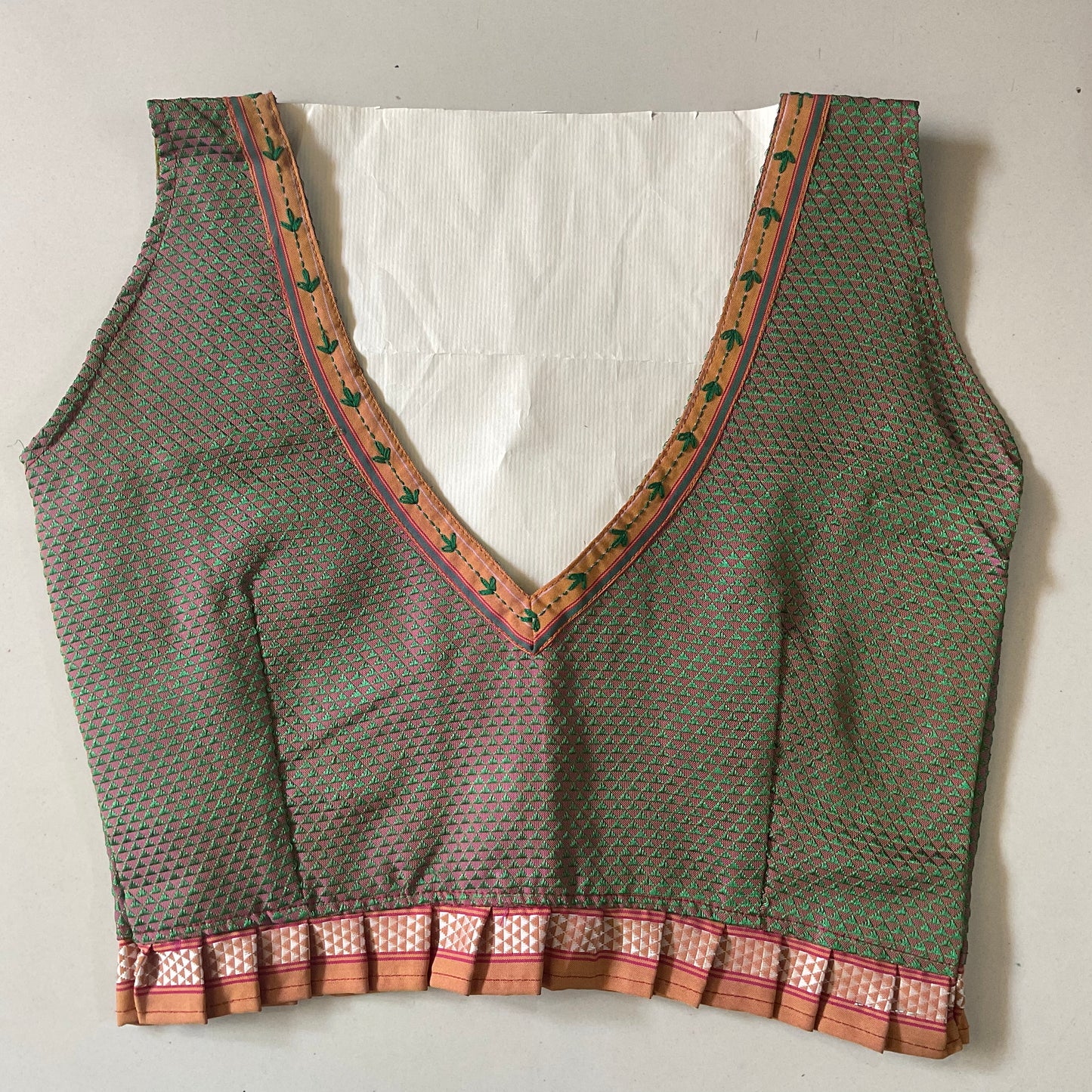 SLEEVELESS KHANN BLOUSE WITH THREADWORK & FRILL (ATTACHABLE SLEEVES)