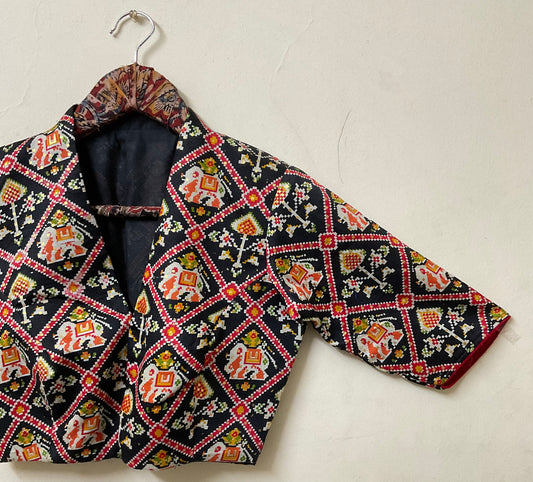 PATOLA Heritage highneck coller Blouse