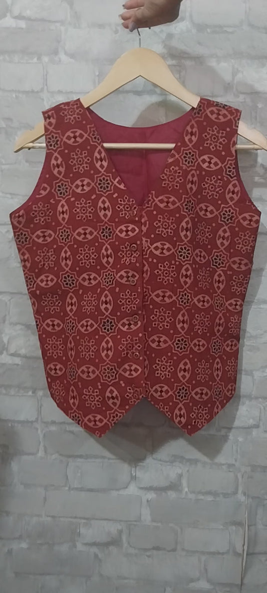 Maroon Kalamkari Cotton Waistcoat – Neerja Collection